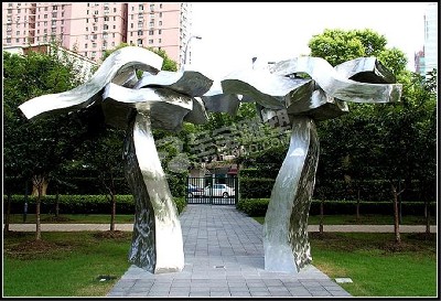 小區(qū)鏡面樹(shù)不銹鋼雕塑定制
