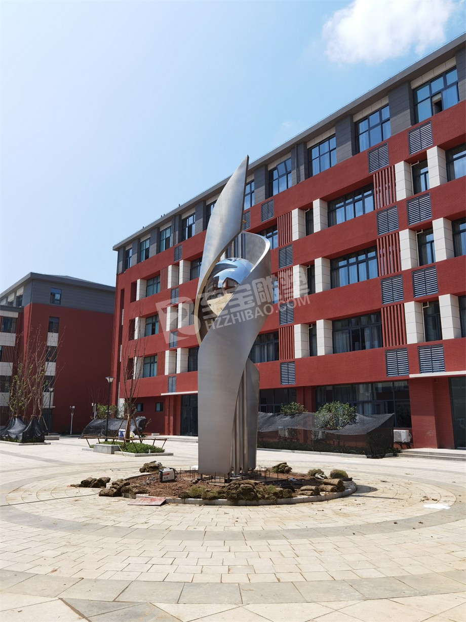 安徽六安毛坦廠中學(xué)校園文化雕塑項目