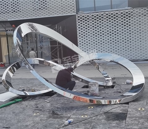 新城地產(chǎn)上海奉賢區(qū)花嶼新筑樓盤雕塑制作及安裝項目